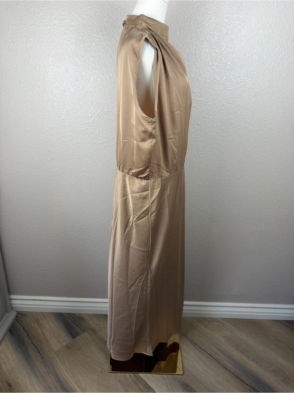NWT Draped High-Neck Maxi Dress in Taupe, XL - Picture 5 of 9
